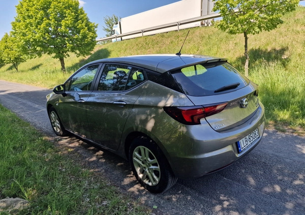 Opel Astra cena 44800 przebieg: 169000, rok produkcji 2016 z Lubartów małe 79